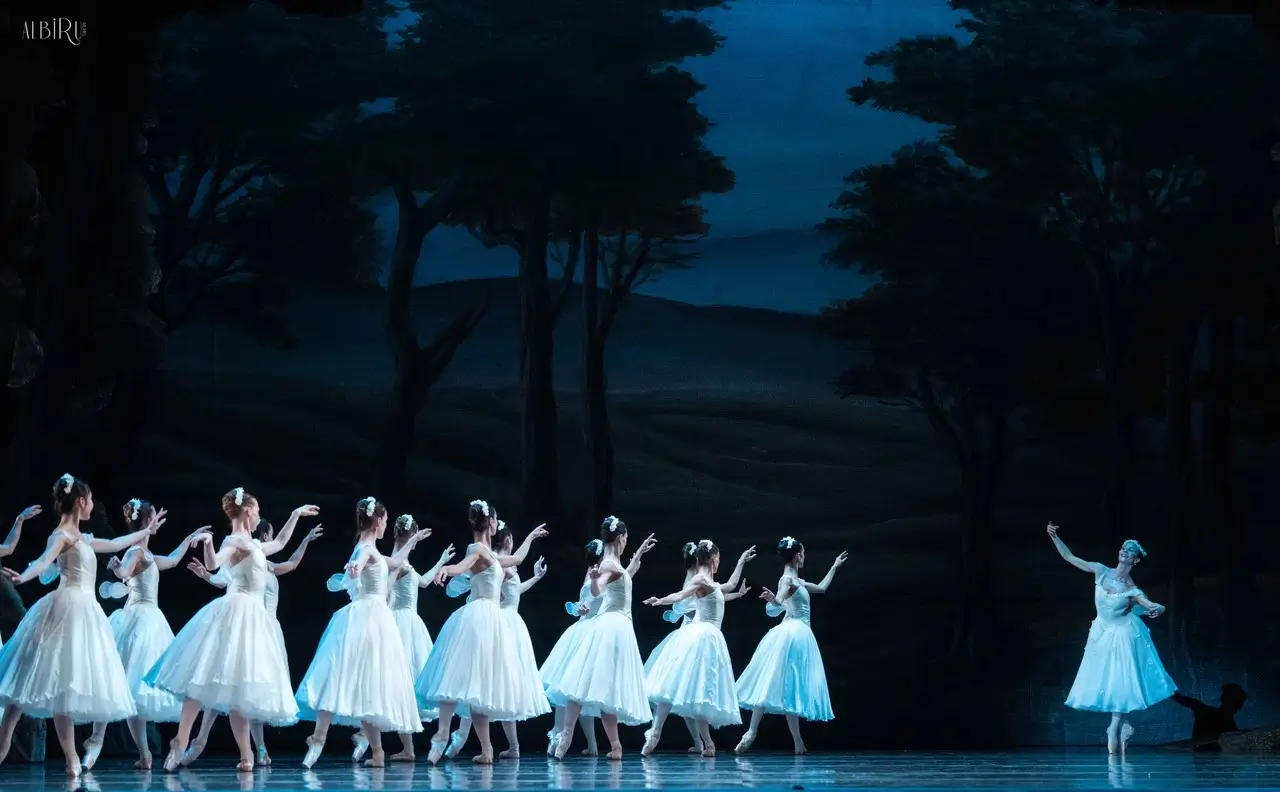 La Sylphide: entre lo terrenal y lo etéreo La Sylphide: entre lo terrenal y lo etéreo