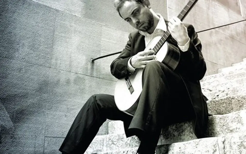 Oraciones guitarrísticas del desierto.