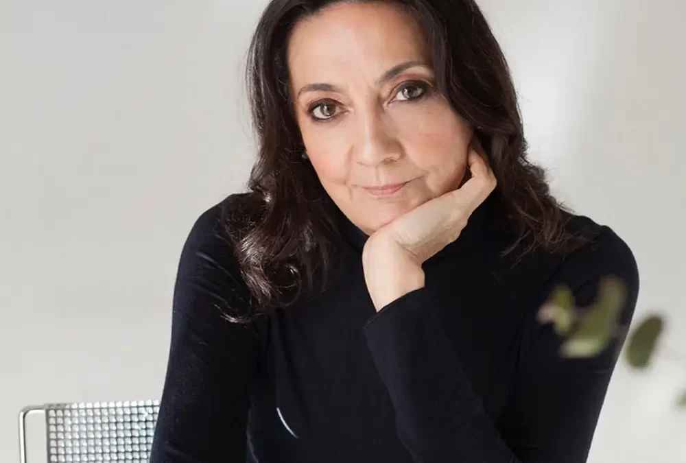Sira Hernández: Hymns To the Hope.