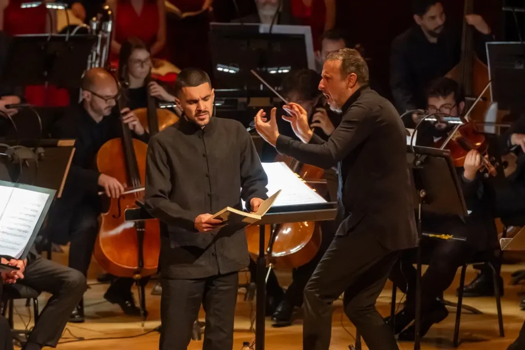 Interpretación de la Pasión según San Juan de Bach por la Bilbao Orkestra Sinfonikoa dirigida por Carlos Mena en el Palacio Euskalduna