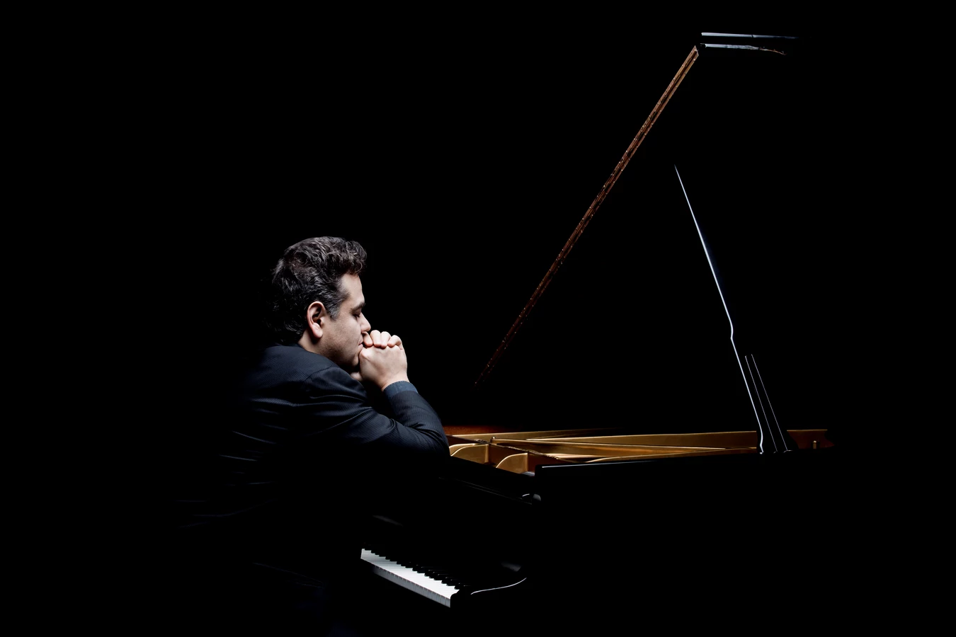 Arcadi-Volodos-©-Marco-Borggreve-Sony-Classical-8 Ainhoa Arteta durante la entrevista con Mediotono Editorial