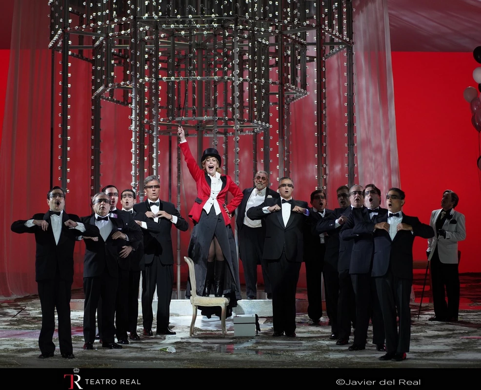 Escena de Manon Lescaut de Puccini en el Teatro Real de Madrid, producción de Carlos Wagner
